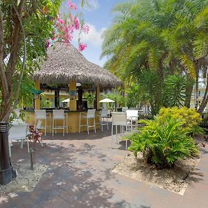 Ramada By Wyndham Fort Lauderdale Airport/Cruise Port